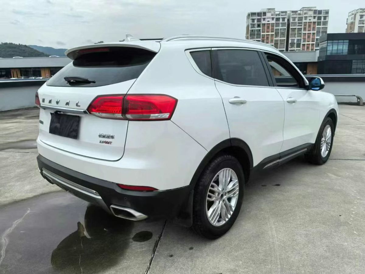 哈弗 H6  2017款 紅標(biāo)H6 COUPE 1.5T DCT兩驅(qū)圖片