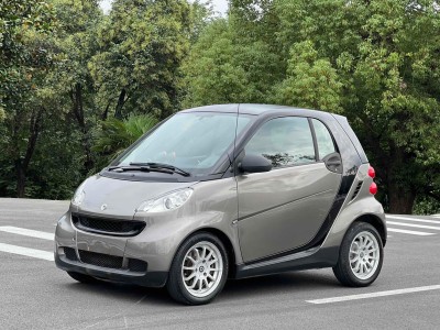 smart fortwo 1.0 MHD龍年特別版圖片