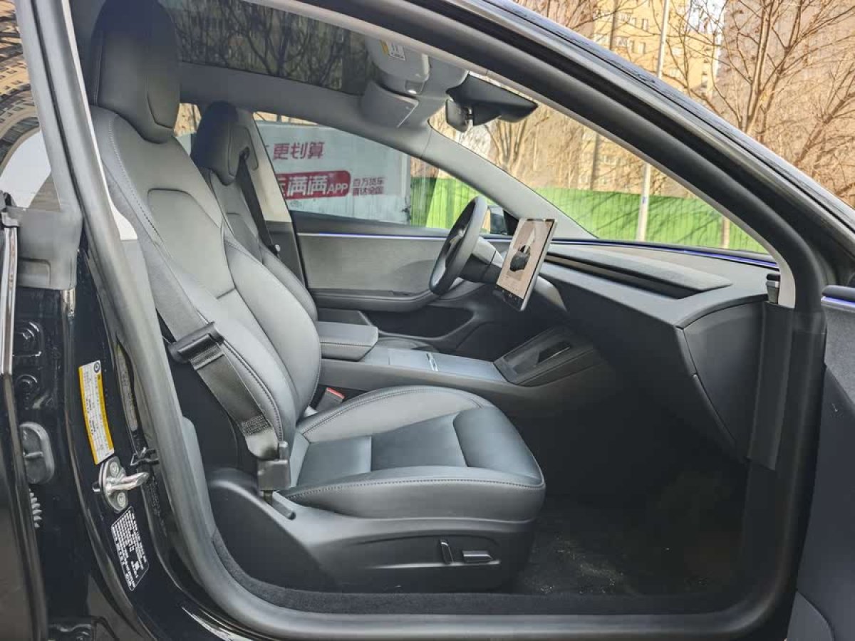 特斯拉 Model 3  2023款 煥新版 后輪驅(qū)動圖片