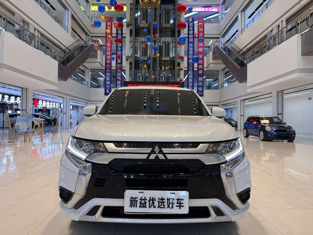 三菱 欧蓝德  2021款 改款 2.0L 两驱畅行版 5座图片