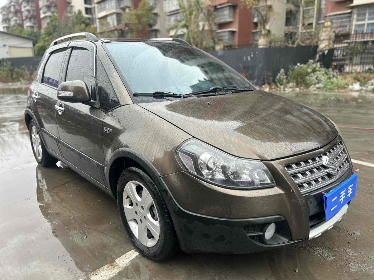 2012年1月鈴木 天語  2012款 SX4 1.6L 兩廂銳騎型