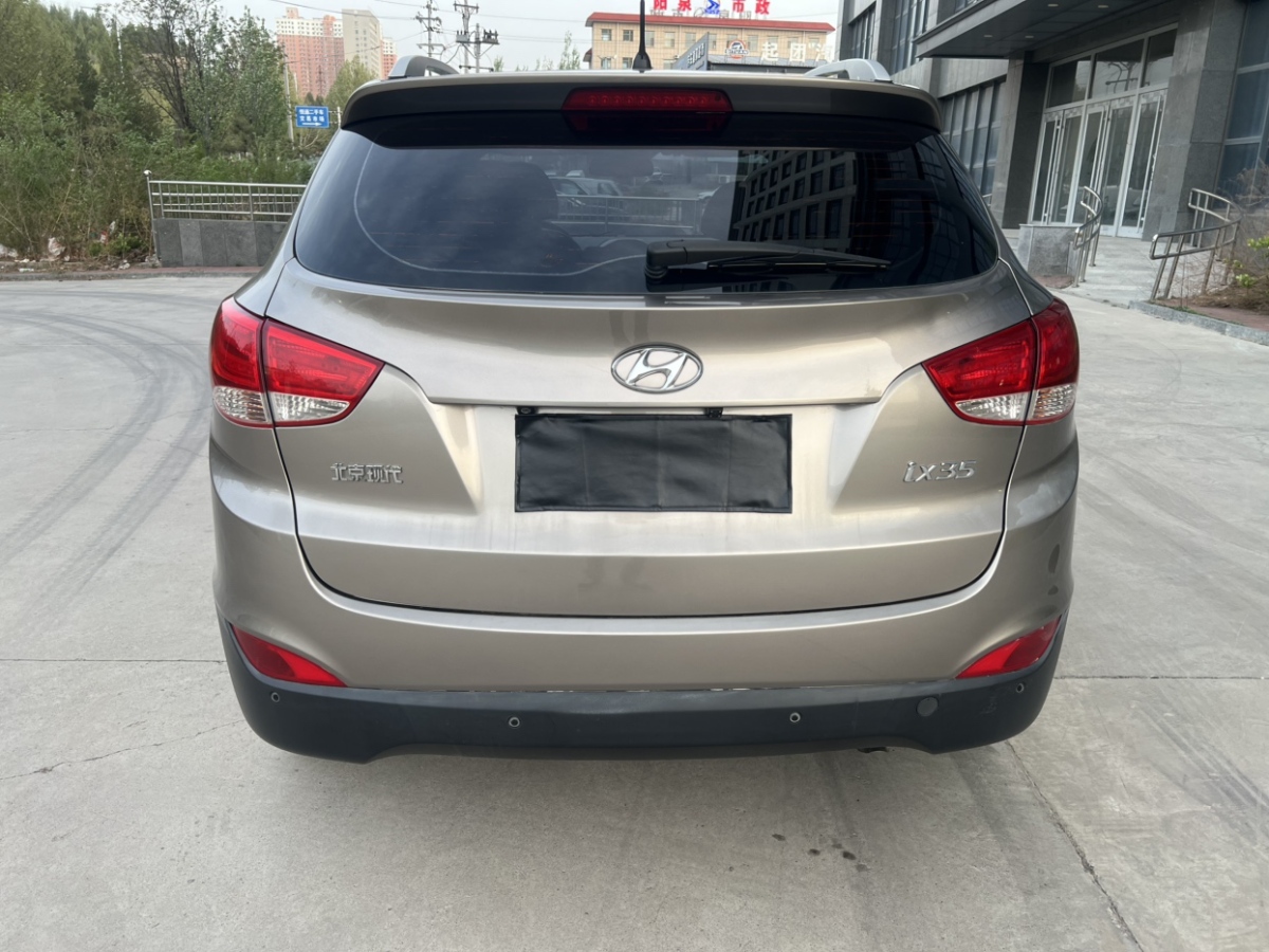 現(xiàn)代 ix35  2012款 2.0L 自動四驅(qū)尊貴版GLS圖片