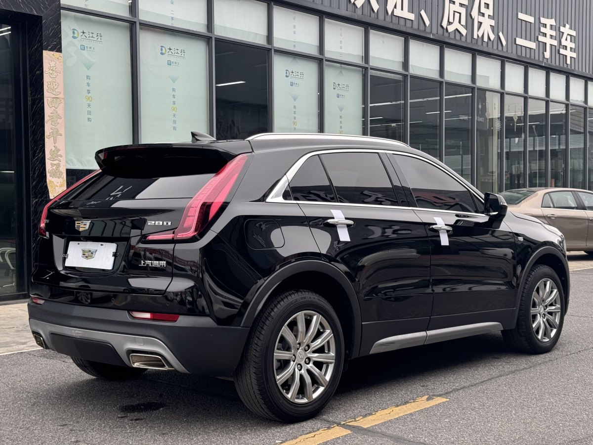 凱迪拉克 XT4  2018款 28T 兩驅(qū)領(lǐng)先型圖片