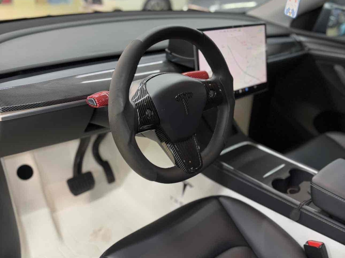 特斯拉 Model 3  2021款 改款 標(biāo)準(zhǔn)續(xù)航后驅(qū)升級(jí)版圖片