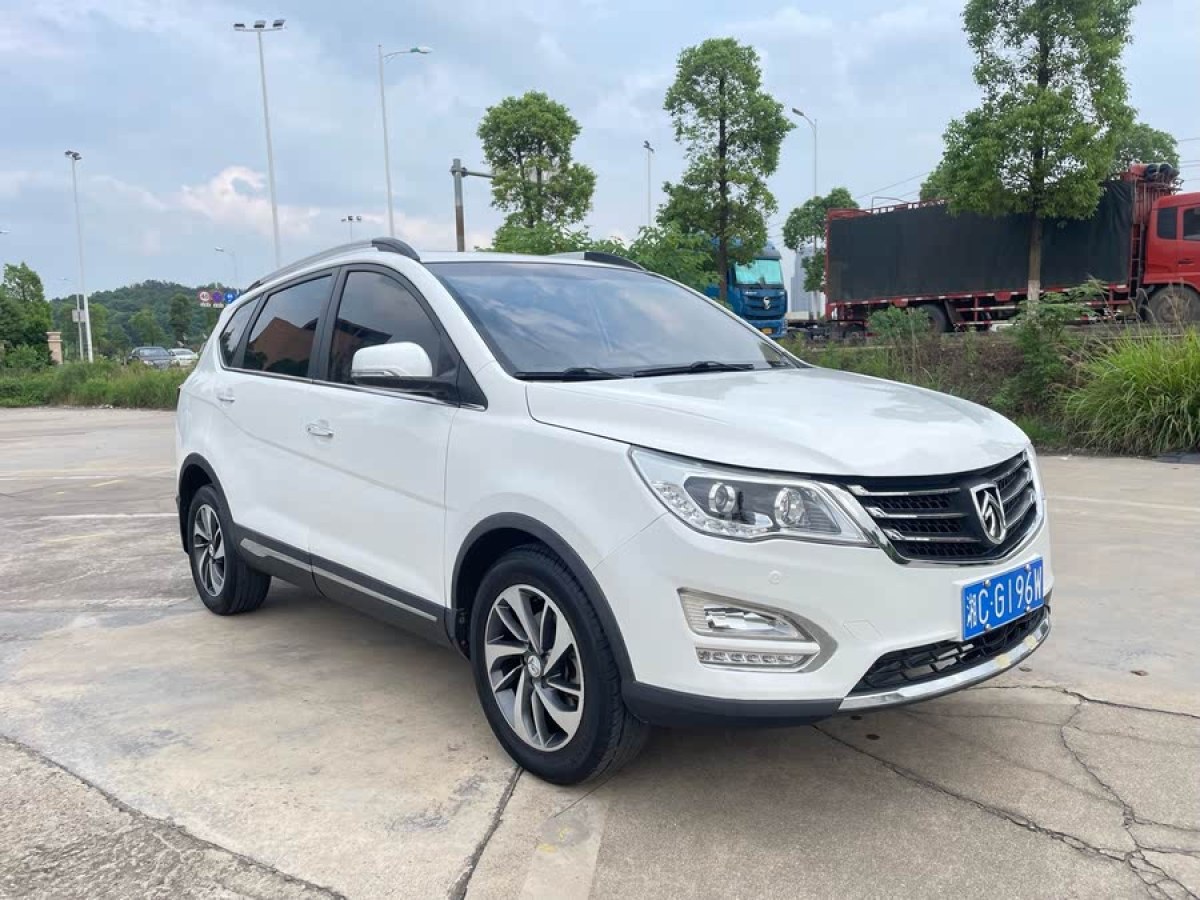 寶駿 560  2016款 1.8L 手動豪華型圖片