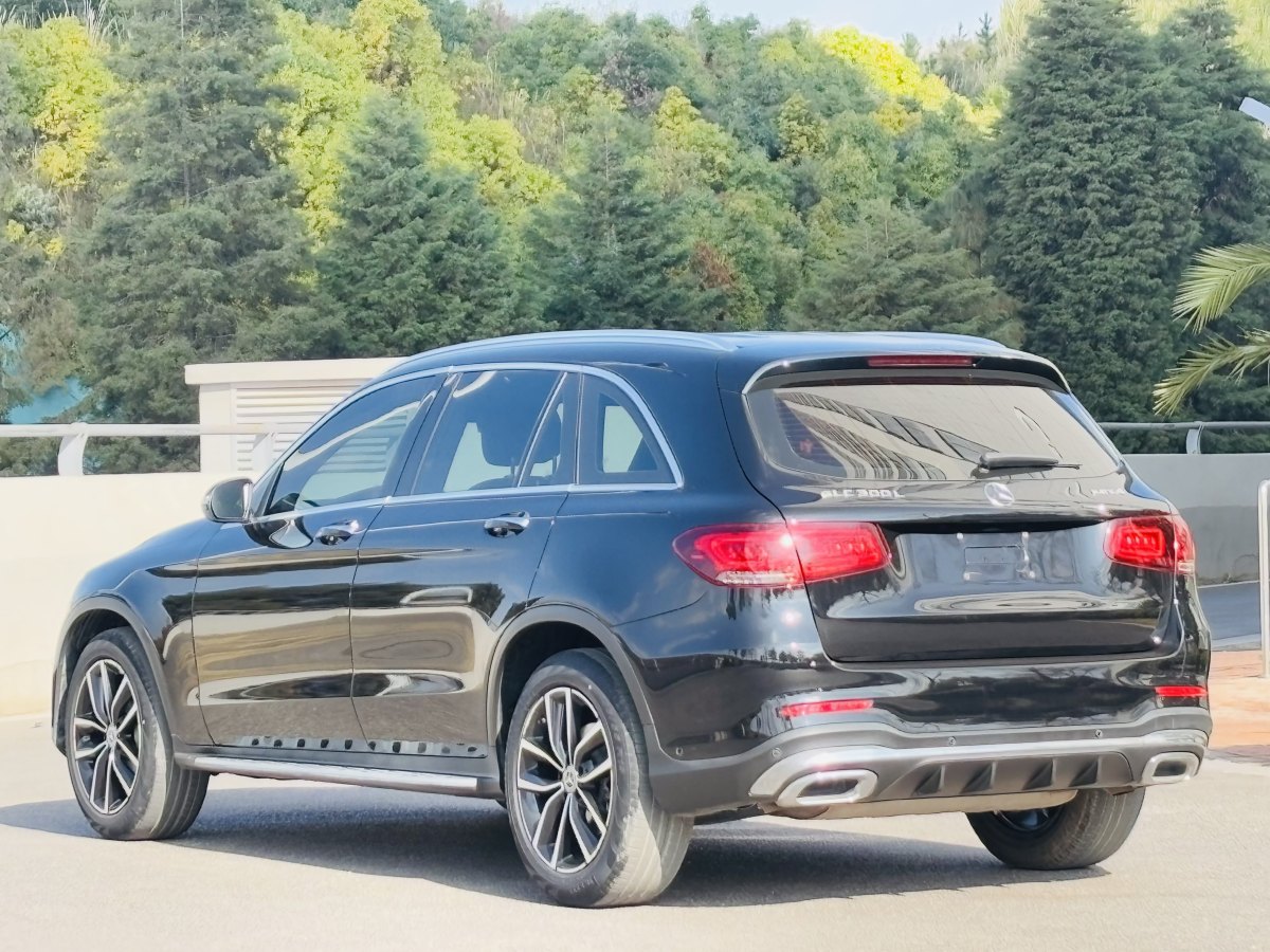 奔馳 奔馳GLC  2018款 改款 GLC 300 4MATIC 動(dòng)感型圖片