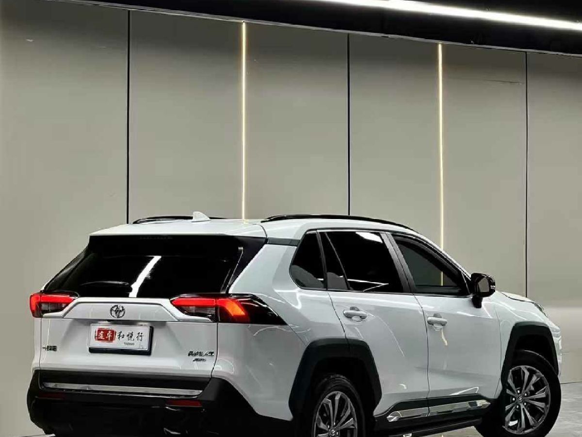 2023年1月豐田 RAV4榮放  2023款 2.0L CVT四驅(qū)探險Plus版