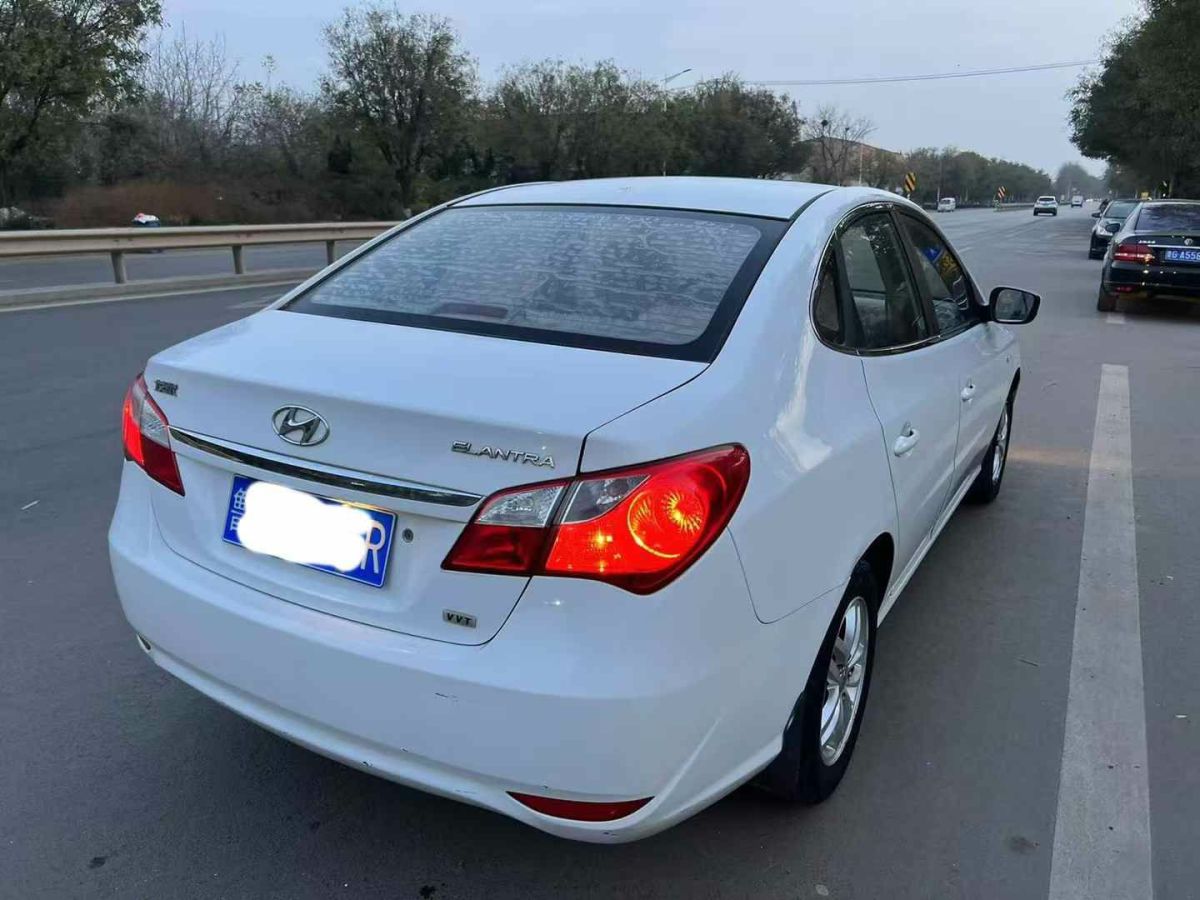 現(xiàn)代 悅動  2015款 1.6L 手動舒適型圖片