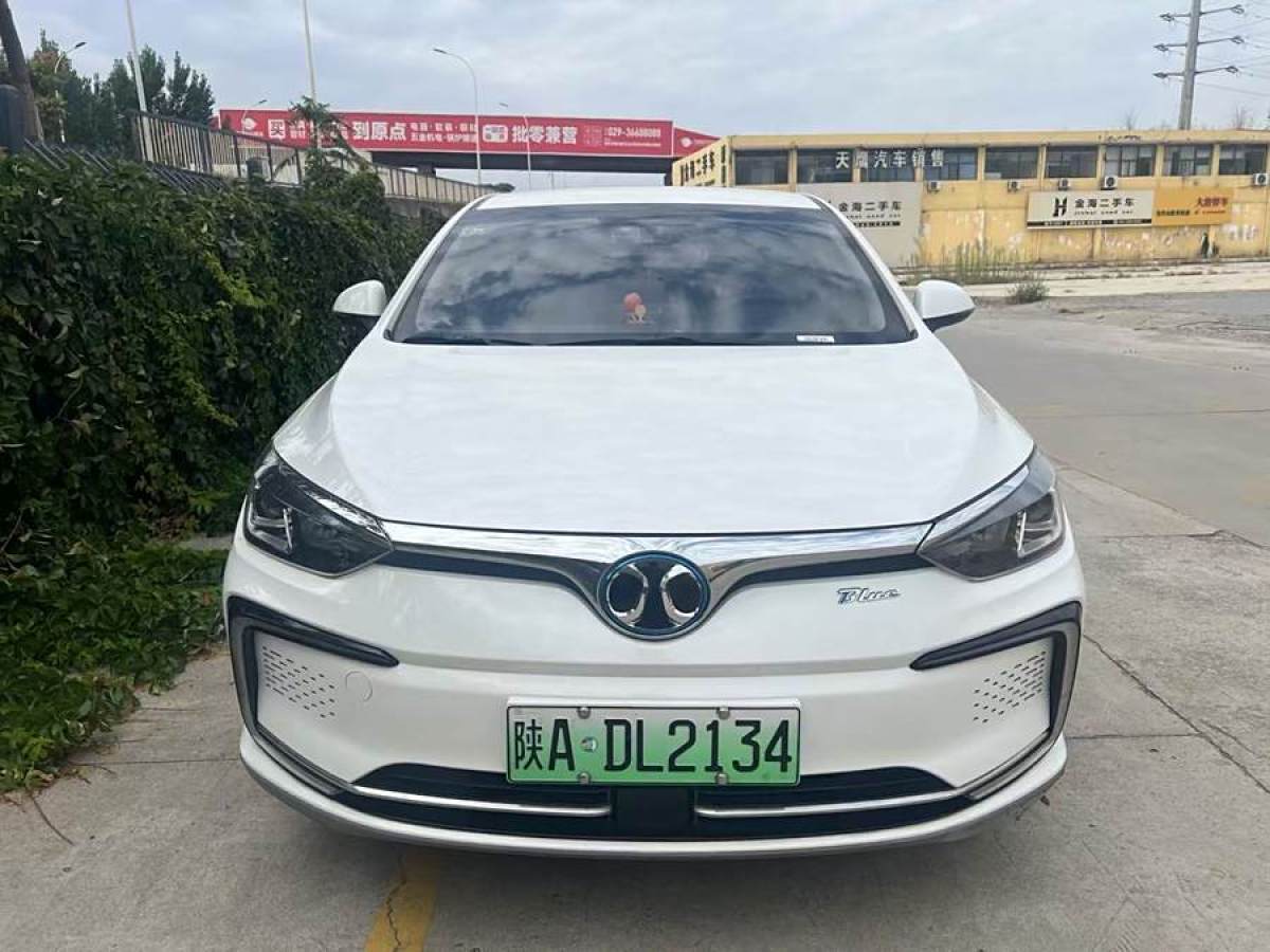 北汽新能源 EU5  2020款 經(jīng)典款 R500 智風版圖片