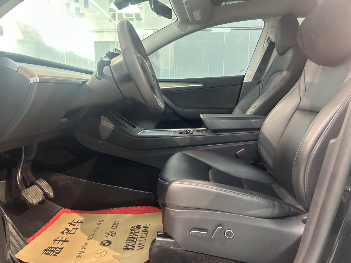 特斯拉 Model Y  2022款 改款 后輪驅(qū)動版圖片