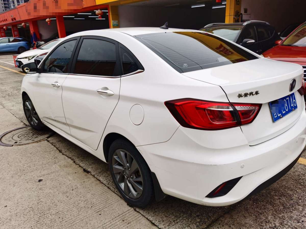 長(zhǎng)安 逸動(dòng)  2019款  高能版 1.6L GDI 手動(dòng)領(lǐng)鋒型 國(guó)VI圖片