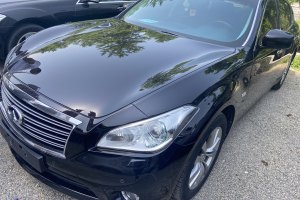 Q70 英菲尼迪 Q70L 2.5L 雅致版