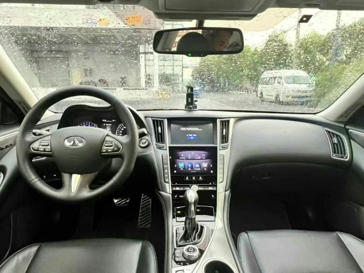 英菲尼迪 Q50  2014款 2.0T 豪華版圖片