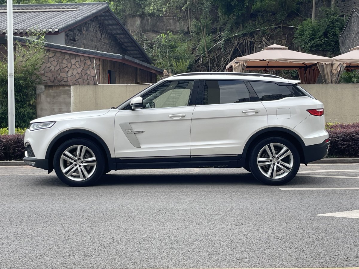 眾泰 T700  2017款 1.8T 雙離合尊享型圖片