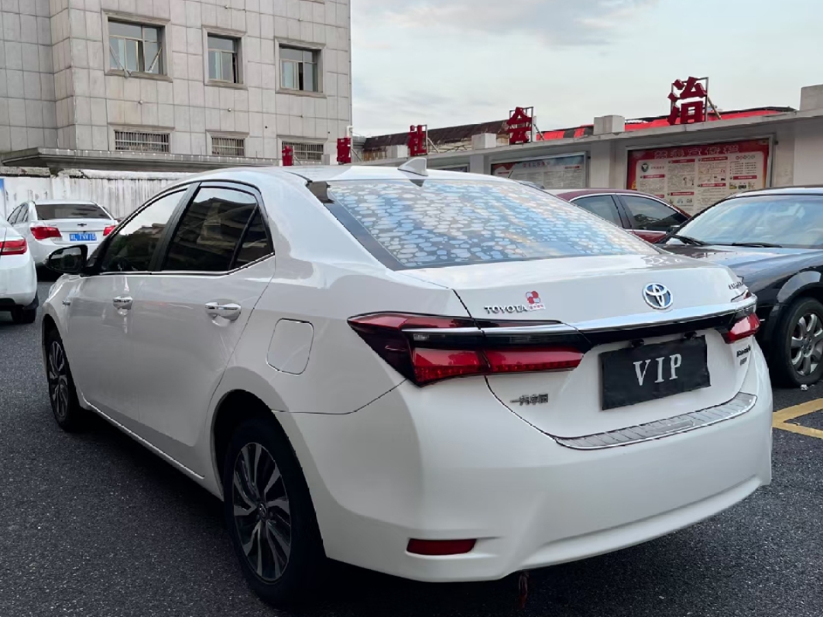 豐田 卡羅拉  2017款 改款雙擎 1.8L E-CVT領(lǐng)先版圖片