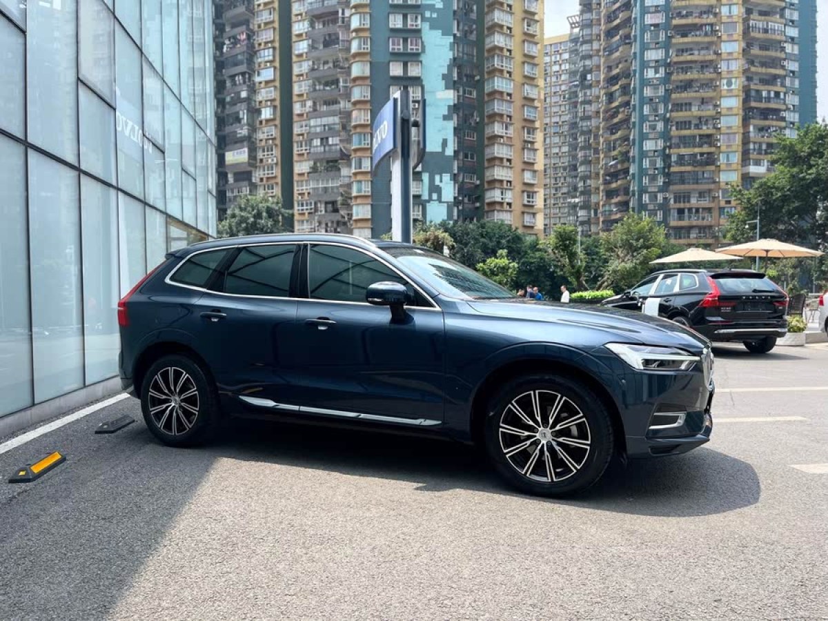 沃爾沃 XC60  2021款 T5 四驅(qū)智遠(yuǎn)豪華版圖片