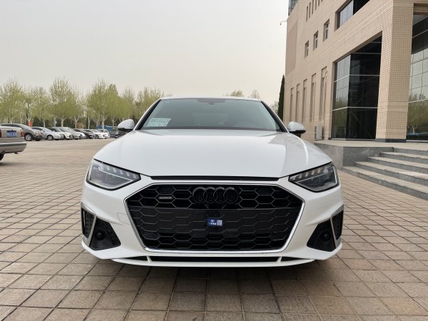 奥迪 奥迪A4L  2020款 40 TFSI 豪华动感型