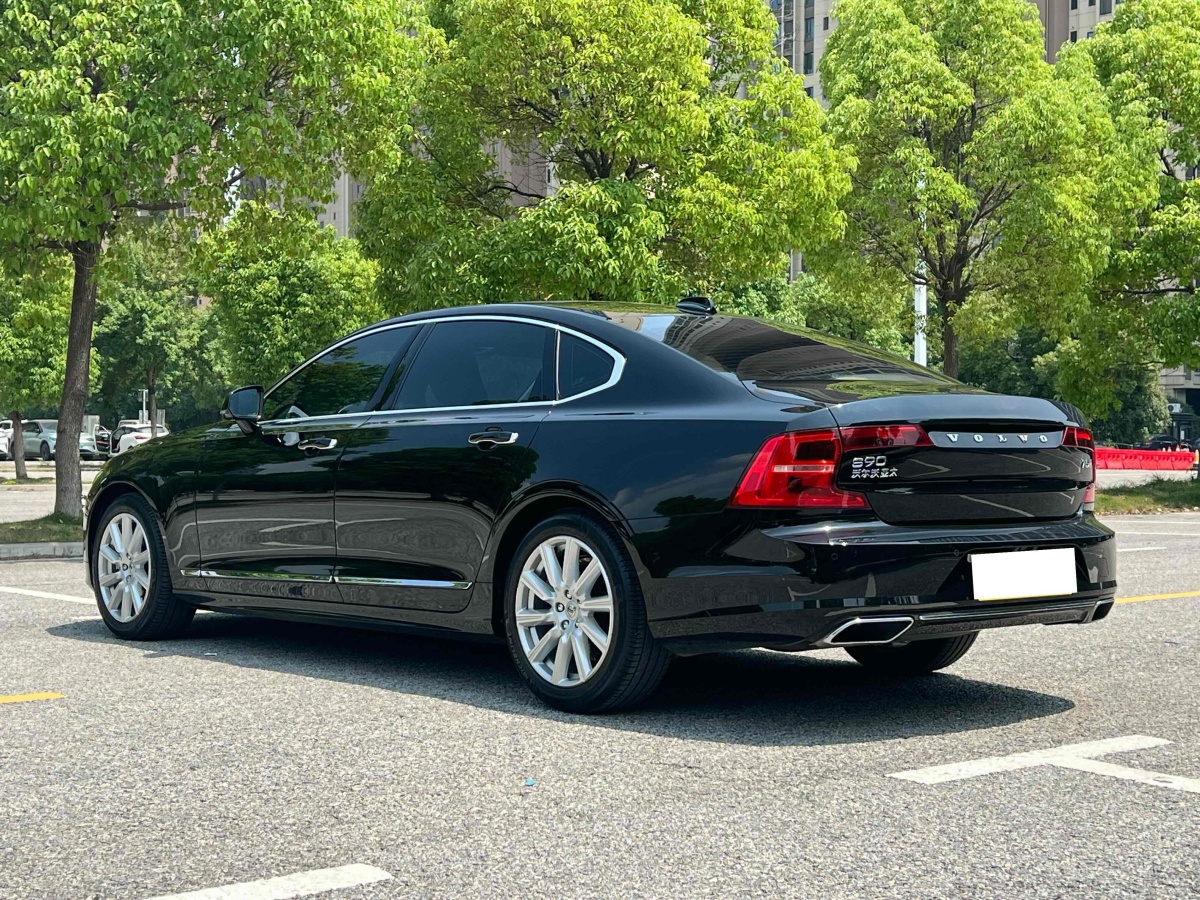 2019年10月沃爾沃 S90  2020款 改款 T5 智逸豪華版