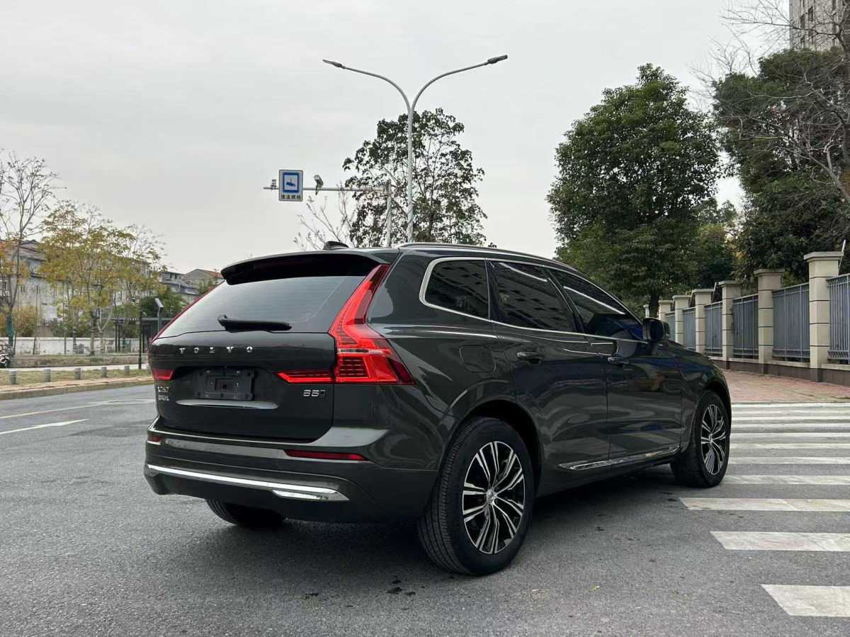 沃爾沃 XC60  2022款 B5 四驅(qū)智遠(yuǎn)豪華版圖片