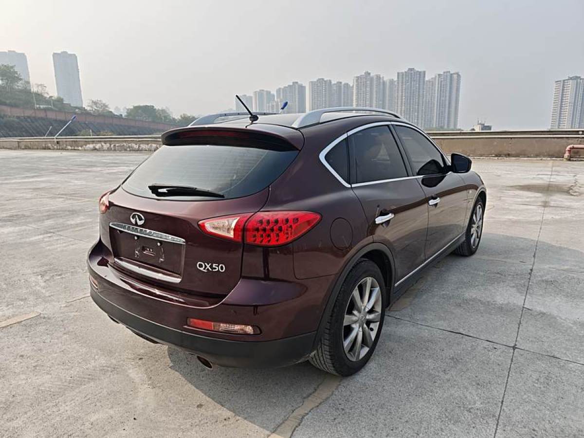 英菲尼迪 QX50  2013款 2.5L 四驅(qū)優(yōu)雅版圖片