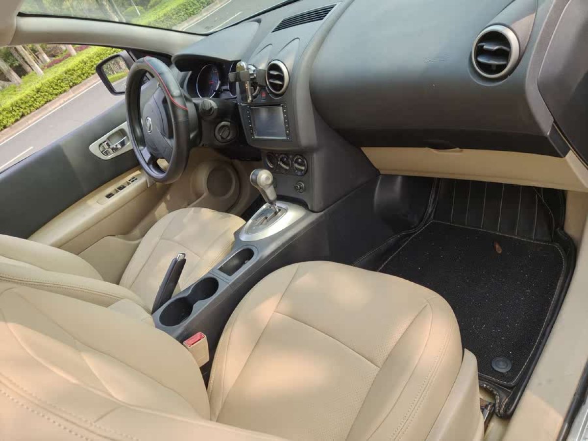 日產(chǎn) 逍客  2012款 2.0XV 雷 CVT 2WD圖片
