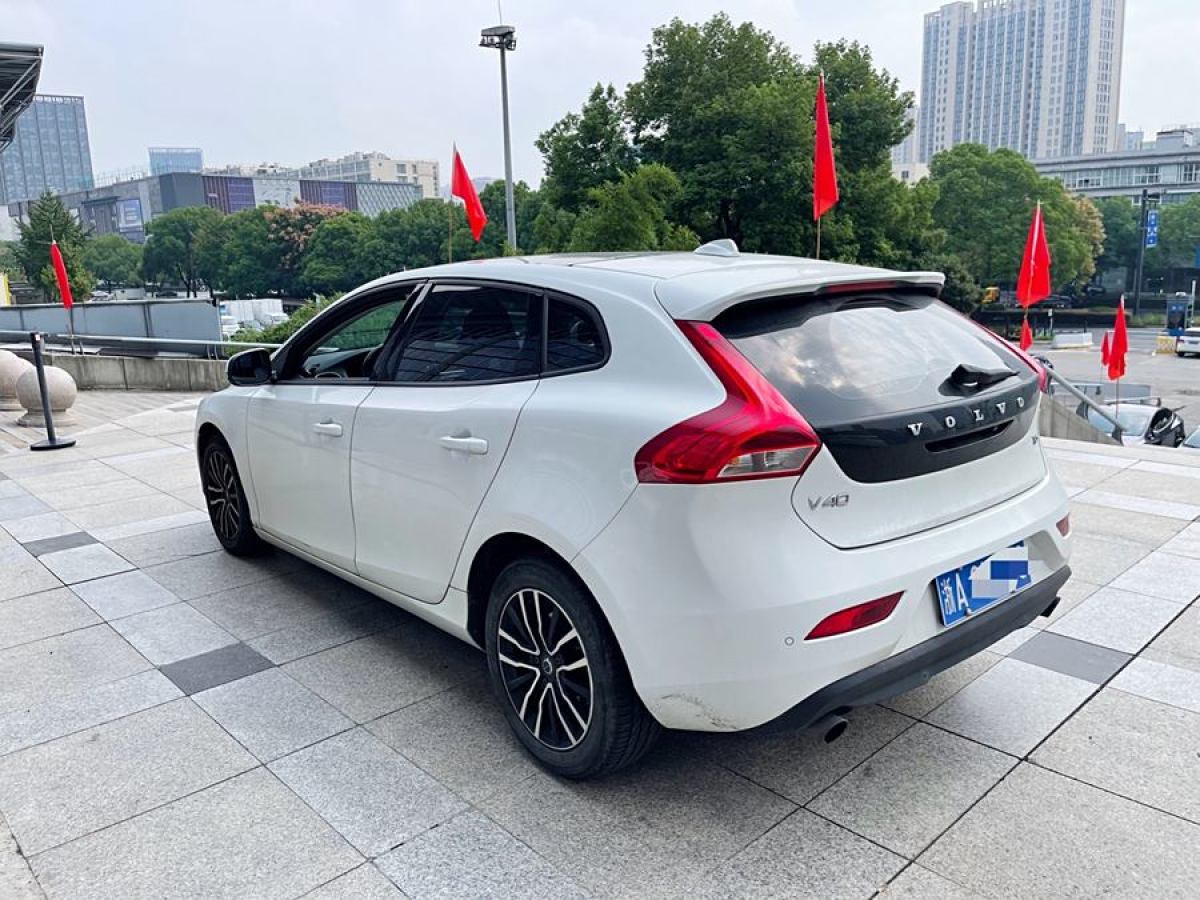 沃爾沃 V40  2018款 T3 智逸版圖片