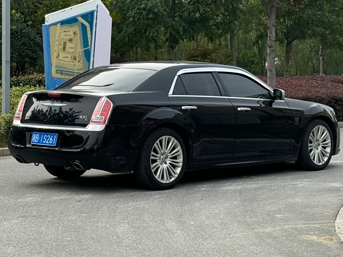 克萊斯勒 300C  2014款 3.0L 卓越版圖片