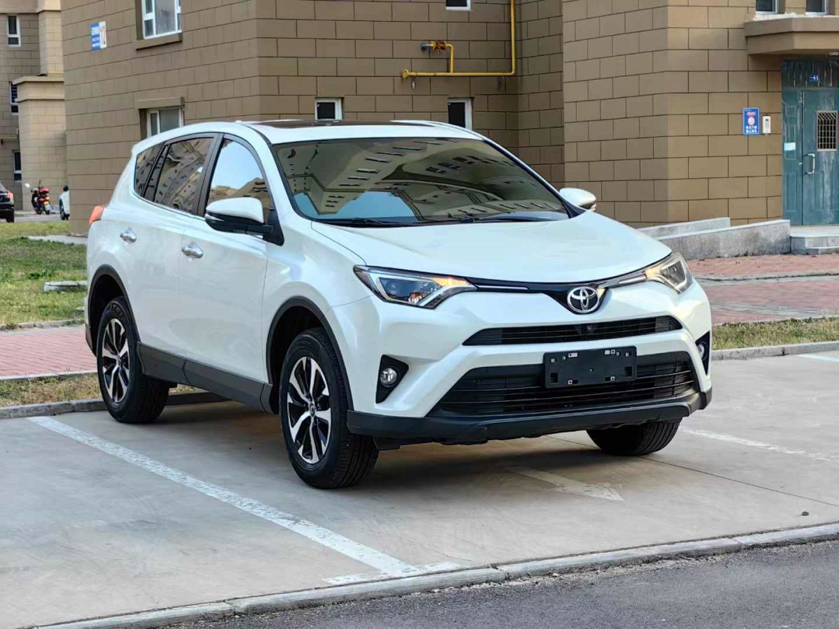 丰田 RAV4荣放  2018款 2.0L CVT两驱风尚X版图片