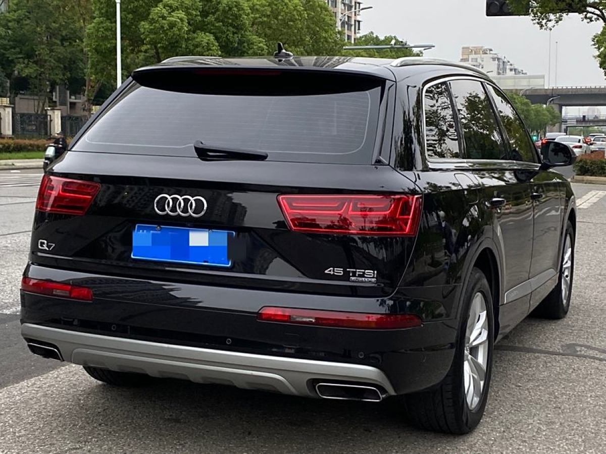 奧迪 奧迪Q7  2018款 45 TFSI 技術(shù)型圖片