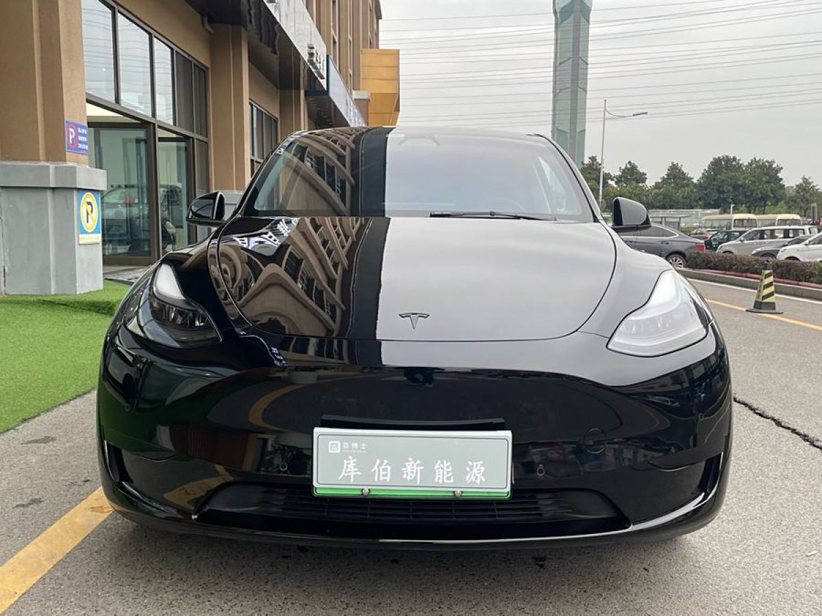 特斯拉 Model 3  2022款 后輪驅(qū)動(dòng)版圖片