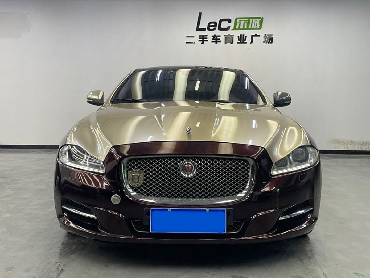 捷豹 XJ  2014款 XJL 2.0T 兩驅(qū)全景商務(wù)版圖片