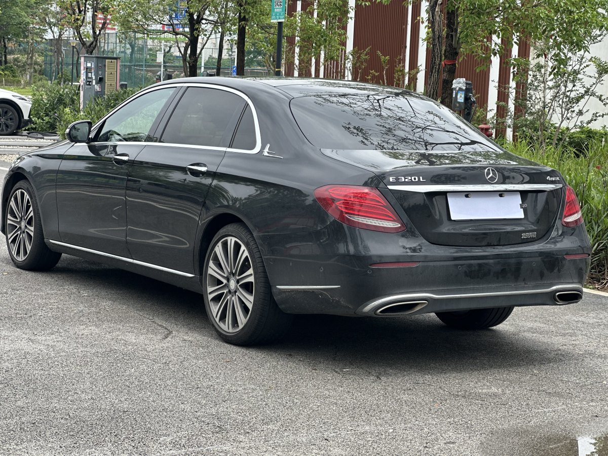 2018年1月奔馳 奔馳E級  2017款 E 320 L 4MATIC