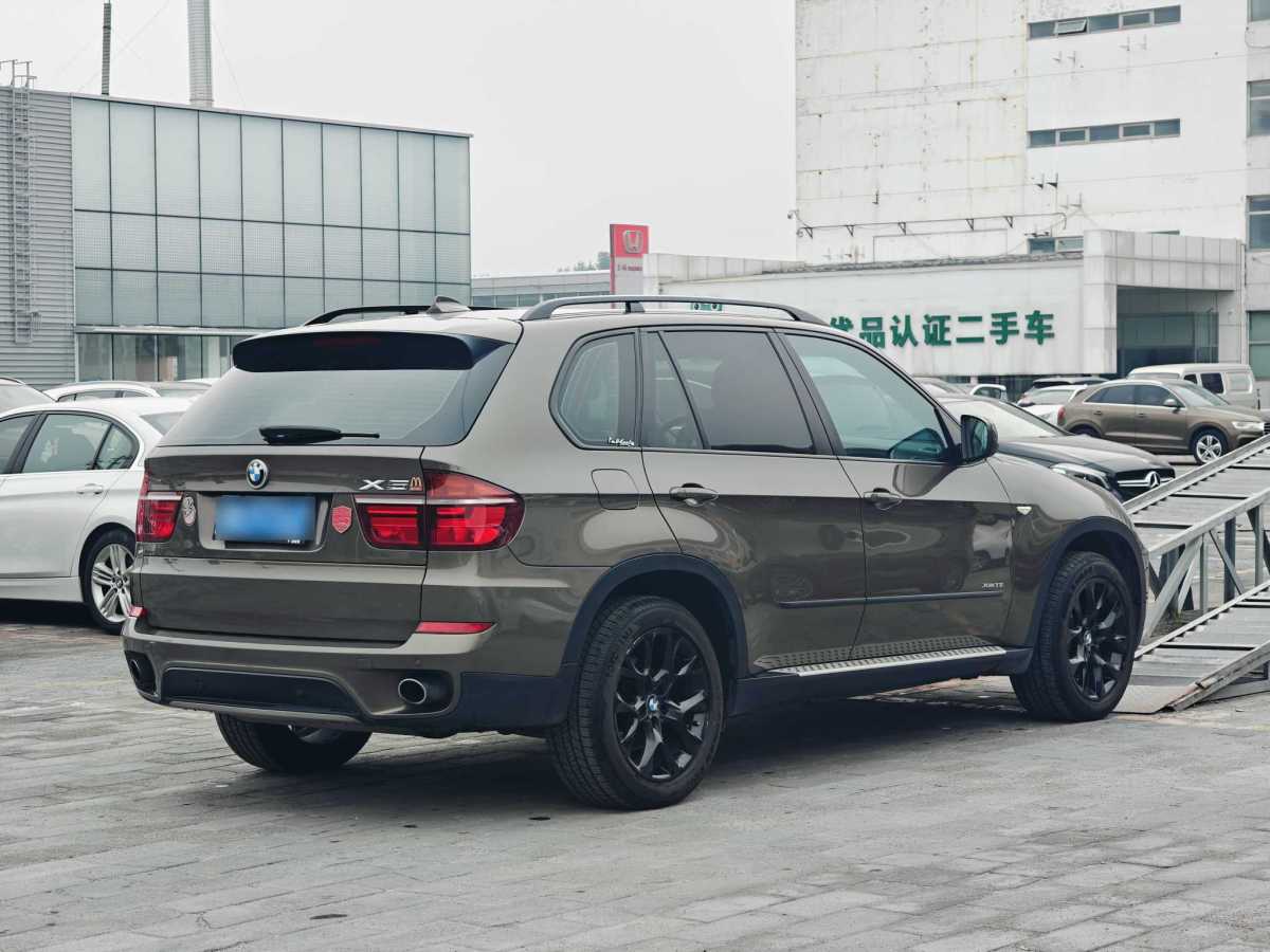 寶馬 寶馬X5  2013款 xDrive35i 領(lǐng)先型圖片