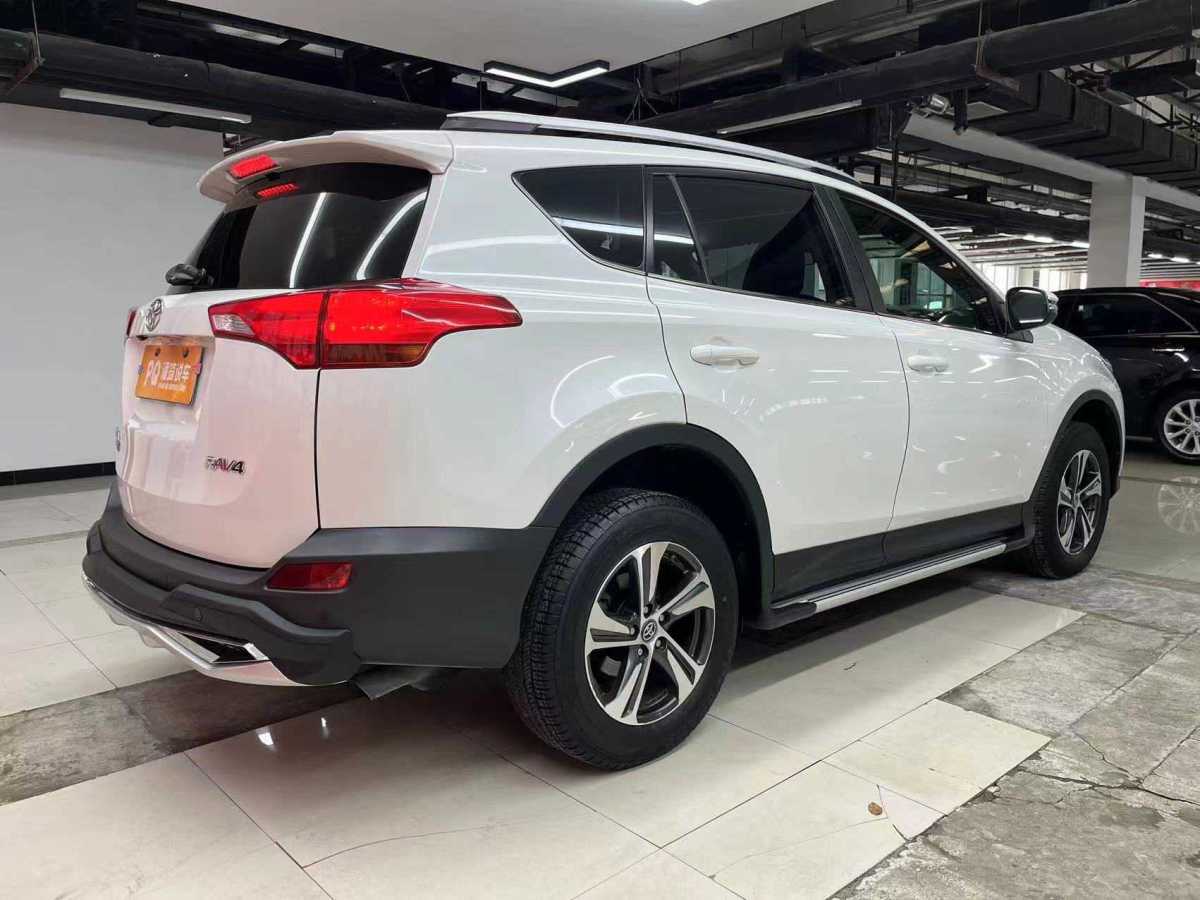 豐田 RAV4  2018款 榮放 2.0L CVT兩驅(qū)風(fēng)尚版圖片