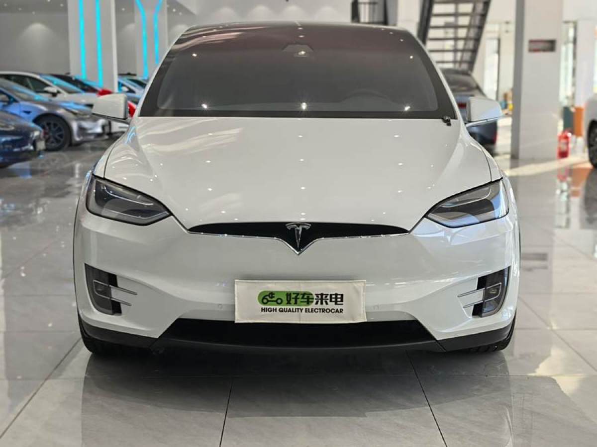 特斯拉 Model X  2016款 Model X 90D圖片