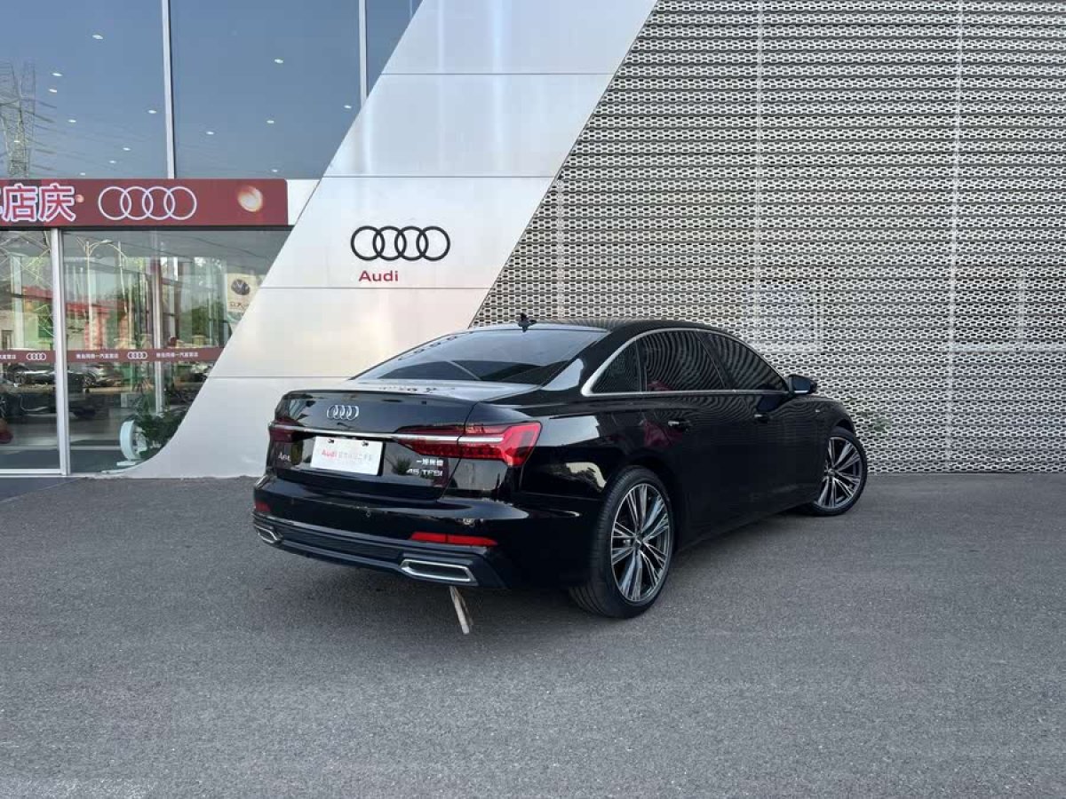 奧迪 奧迪A6L  2021款 45 TFSI 臻選動(dòng)感型圖片