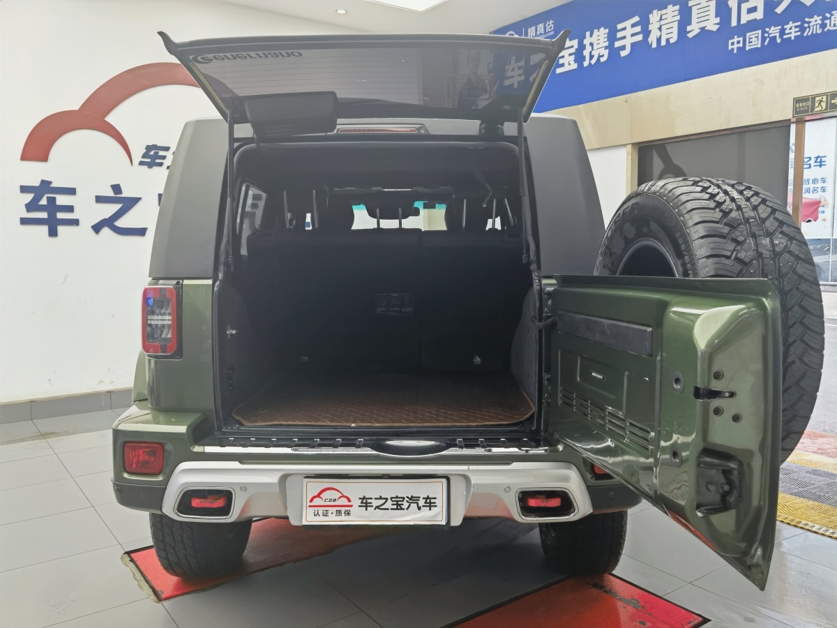 北京 BJ40  2018款 PLUS 2.3T 自动四驱尊享版图片