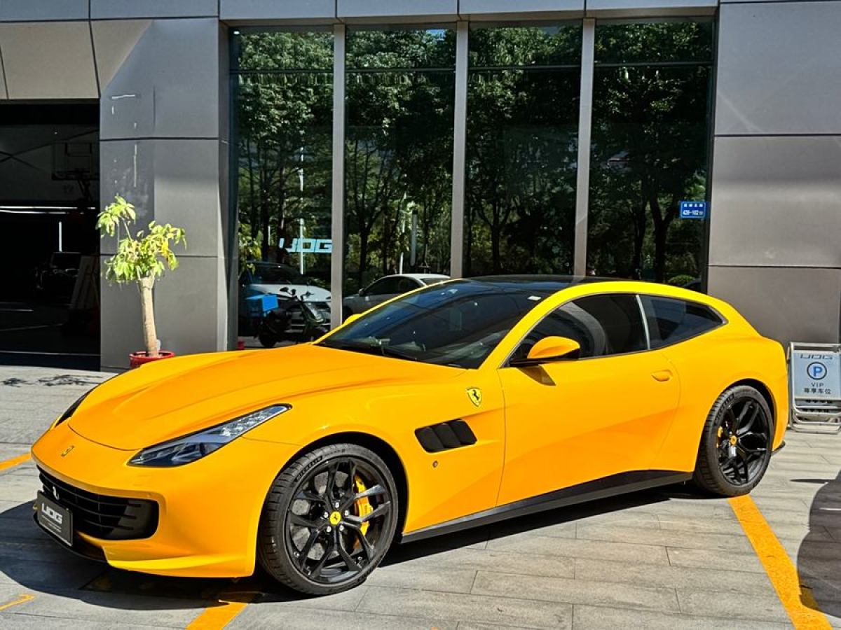 法拉利 GTC4Lusso  2017款 3.9T V8圖片