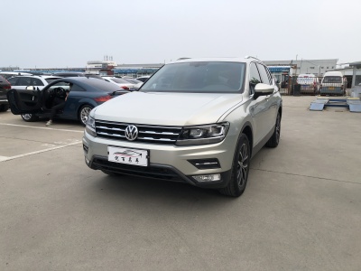 2017年11月 大眾 途觀L 330TSI 自動兩驅(qū)豪華版圖片