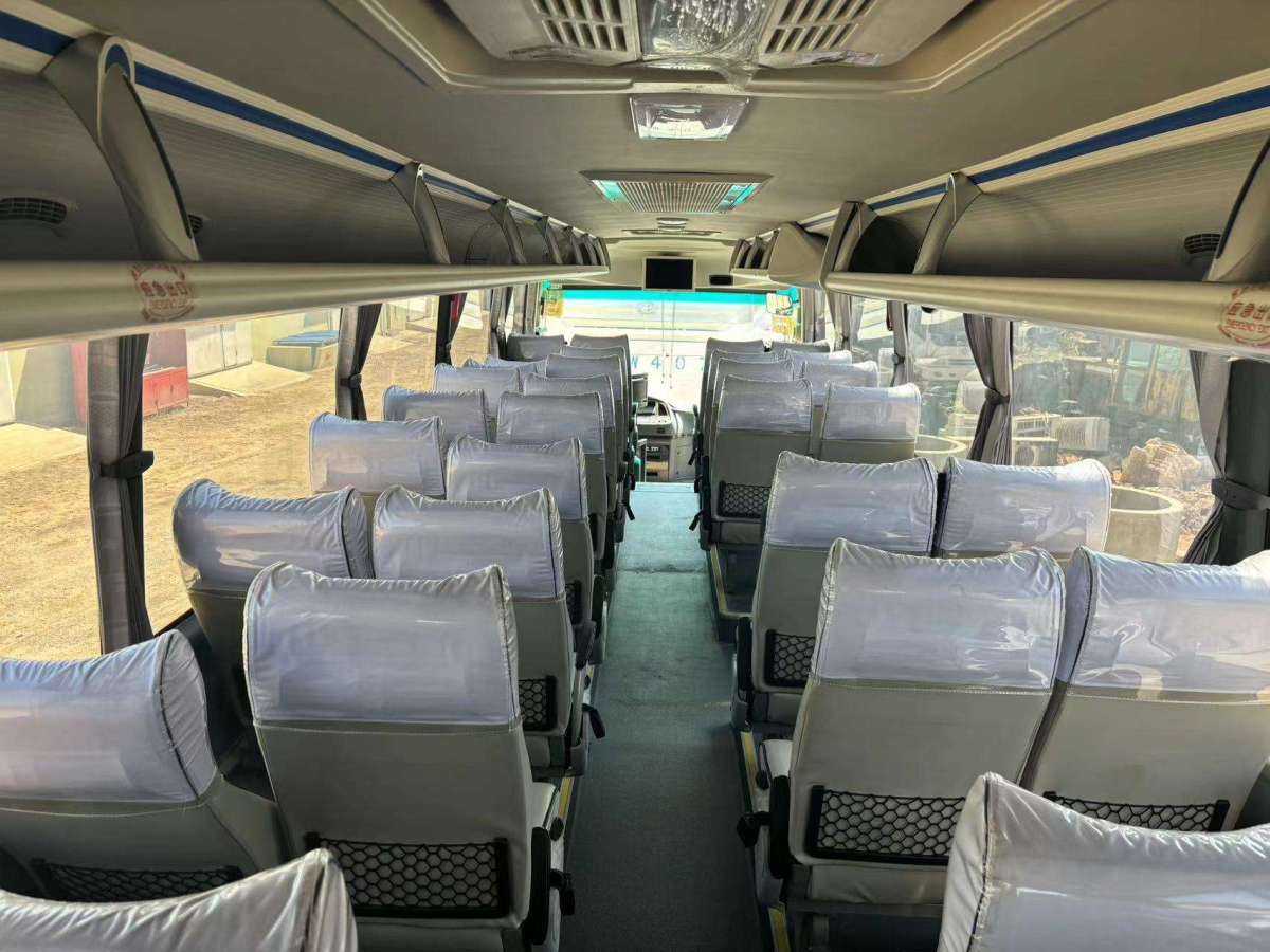 出售2014年49坐非营运东北配置金龙客车图片