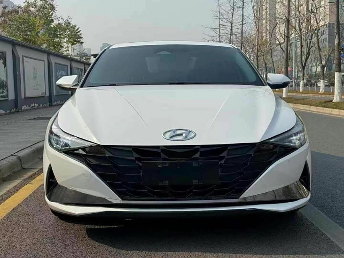 現(xiàn)代 伊蘭特  2022款 1.5L CVT LUX尊貴版圖片