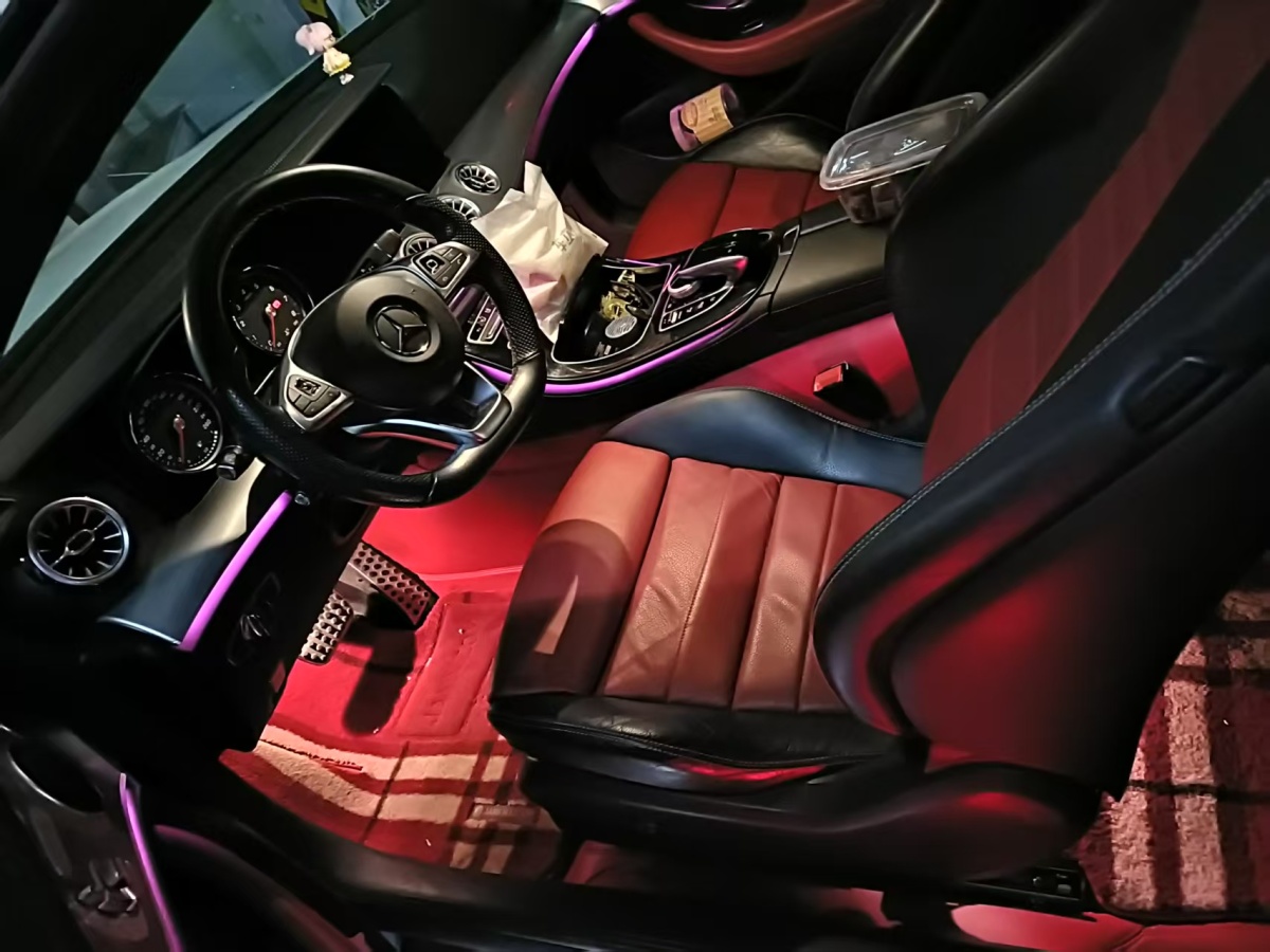 奔馳 奔馳E級  2018款 E 200 4MATIC 轎跑車圖片