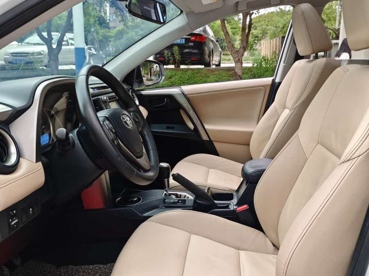 豐田 RAV4榮放  2013款 2.5L 自動四驅(qū)精英版圖片