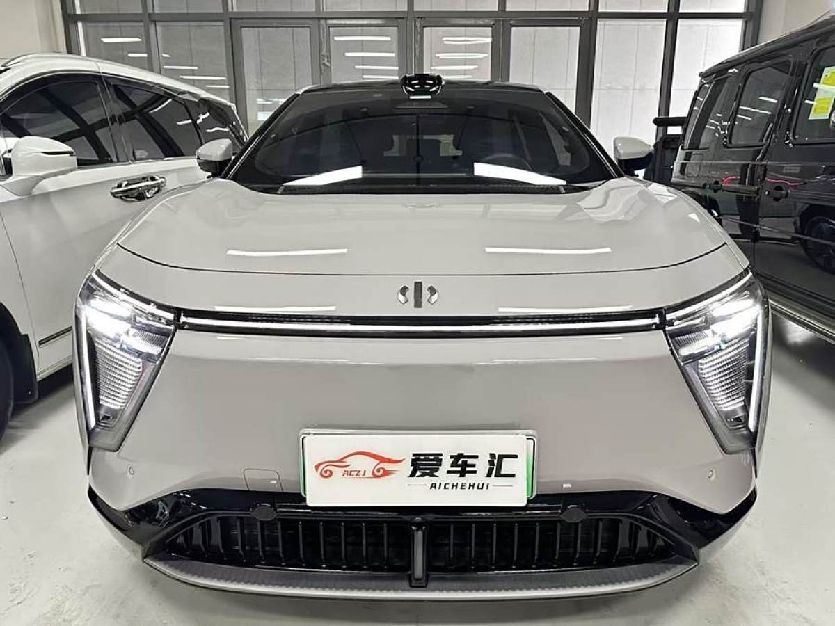 高合 高合HiPhi Y  2023款 560km 先锋版图片