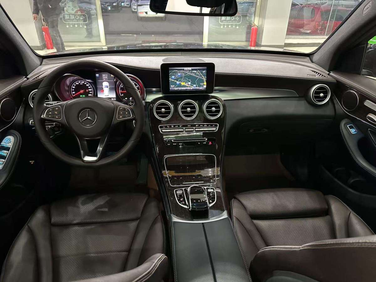 奔馳 奔馳GLC  2019款 GLC 260 4MATIC 豪華型圖片