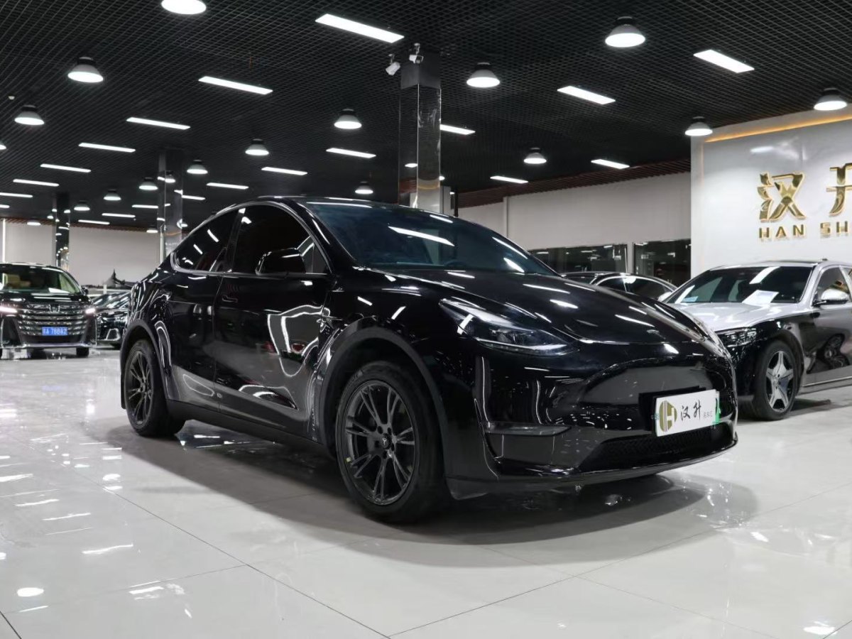 特斯拉 Model 3  2023款 長(zhǎng)續(xù)航煥新版 雙電機(jī)全輪驅(qū)動(dòng)圖片