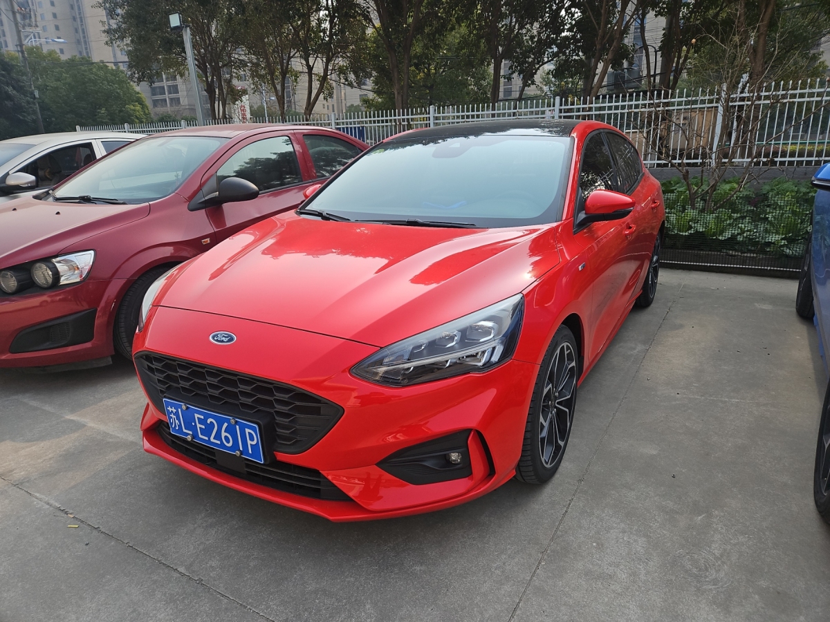 福特 福克斯  2020款 三廂 EcoBoost 180 自動(dòng)ST Line圖片