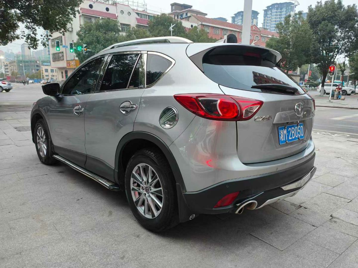 馬自達(dá) CX-4  2016款 2.0L 自動(dòng)兩驅(qū)藍(lán)天品位版圖片