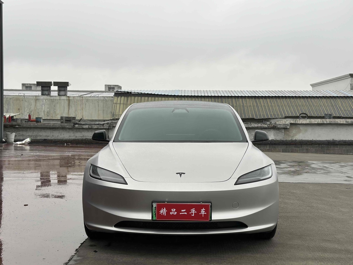 特斯拉 Model 3  2023款 煥新版 后輪驅(qū)動圖片