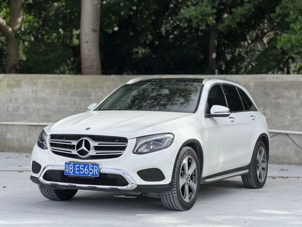 奔驰 奔驰GLC  2018款 GLC 300 4MATIC